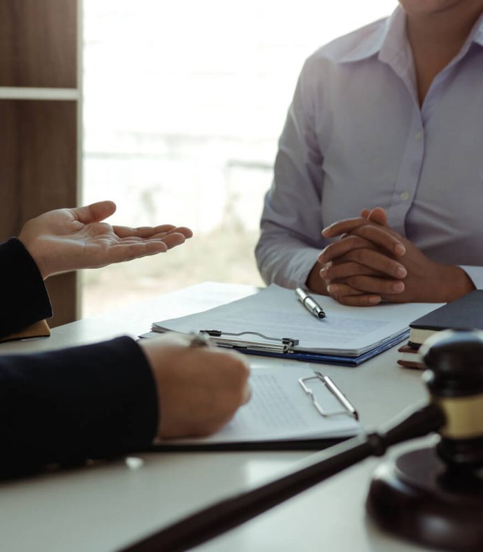 lawyer-is-giving-advice-to-clients-who-have-consul-2022-12-16-03-44-30-utc.jpg